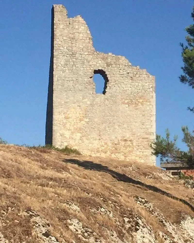Broderie diamant Ancien Chateau