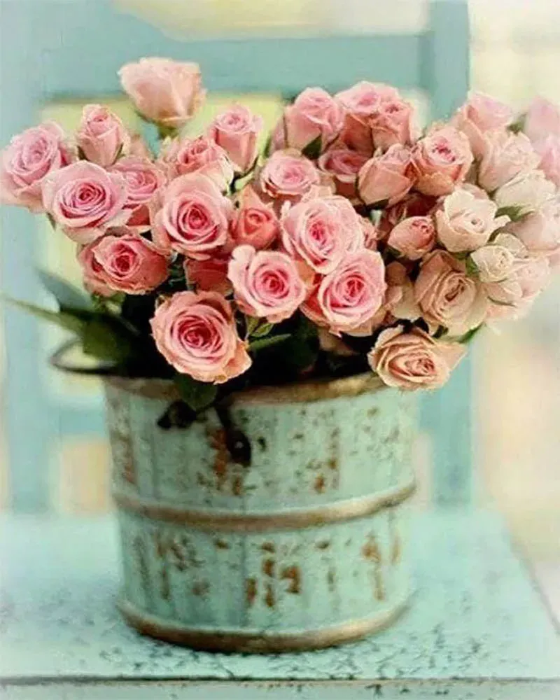 Broderie diamant Bouquet de Roses dans un Seau