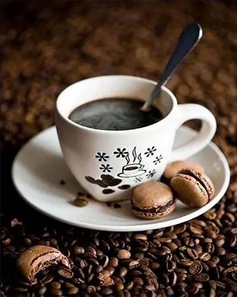 Broderie diamant Café et macarons